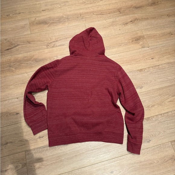 Cozy Red Sweater with Soft‎ Knit and Classic Design - Picture 2 of 4